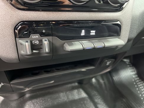 New 2026 RAM 2500 Tradesman w/ Chrome Appearance Group image 16