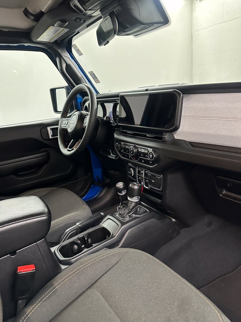 Used 2024 Jeep Wrangler Unlimited w/ Convenience Group AWD/4WD image 38