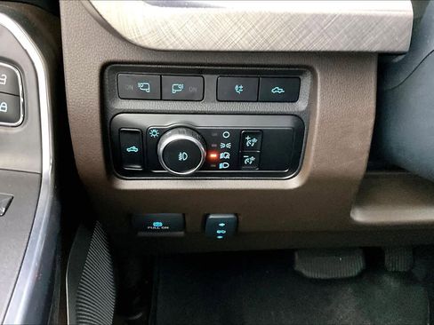 Used 2024 Ford F350 King Ranch w/ Chrome Package image 33