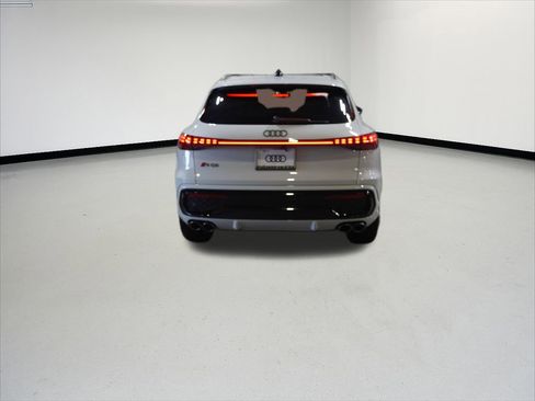 New 2026 Audi SQ5 Premium Plus image 4