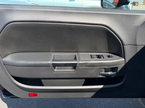 Used 2010 Dodge Challenger R/T RWD image 21