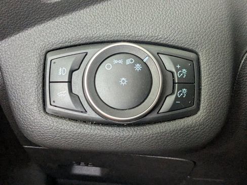 Used 2017 Ford Escape Titanium FWD image 11