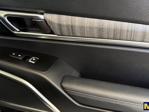 Used 2023 Kia Telluride SX FWD image 22