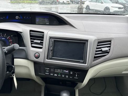Used 2012 Honda Civic Hybrid Sedan image 25
