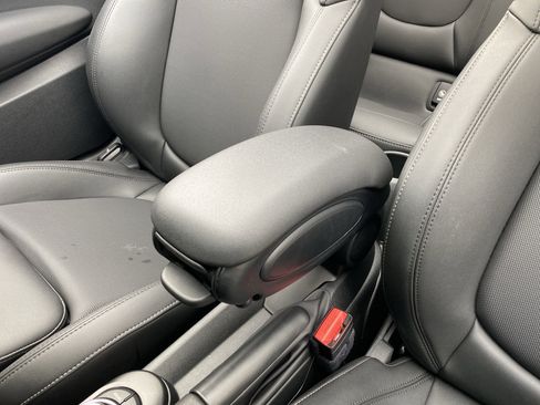 Certified 2024 MINI Cooper S image 79