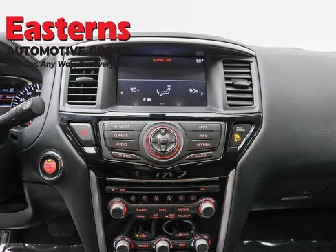 Used 2020 Nissan Pathfinder S AWD/4WD image 12