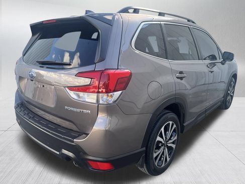 Used 2024 Subaru Forester Limited AWD/4WD image 9