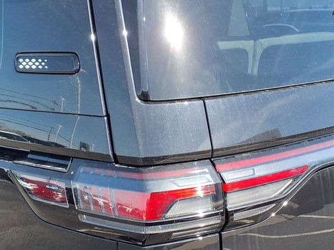 New 2025 Volkswagen ID. Buzz Pro S Plus image 23