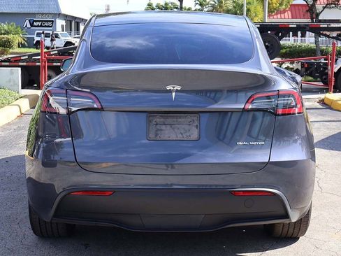 Used 2023 Tesla Model Y Long Range image 12