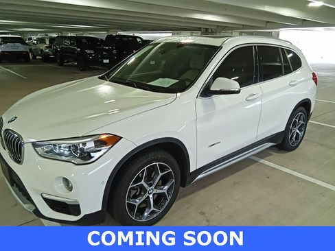 Used 2017 BMW X1 xDrive28i image 2
