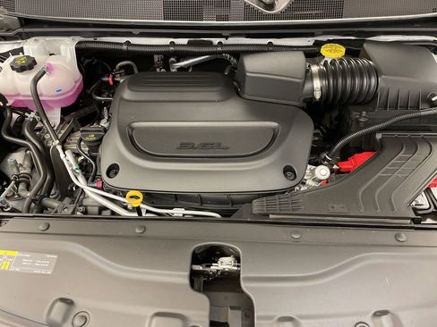 New 2026 Chrysler Voyager LX image 17