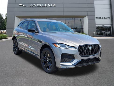 New 2026 Jaguar F-PACE R-Dynamic S image 2