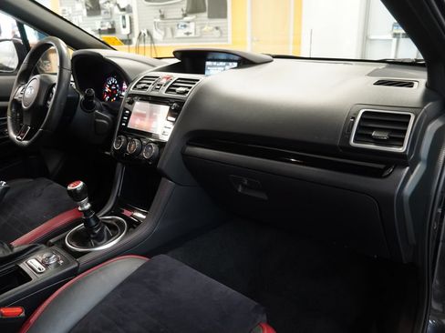 Used 2018 Subaru WRX STI AWD/4WD image 31