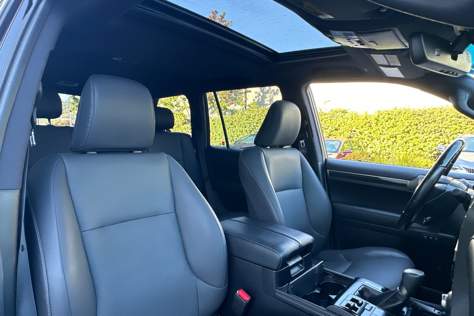 Used 2020 Lexus GX 460 Premium w/ Premium Package AWD/4WD image 33