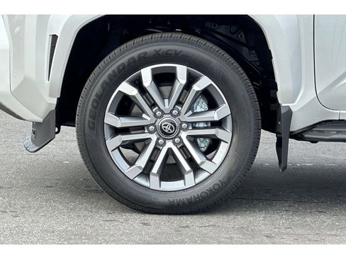 Used 2026 Toyota 4Runner Limited image 35