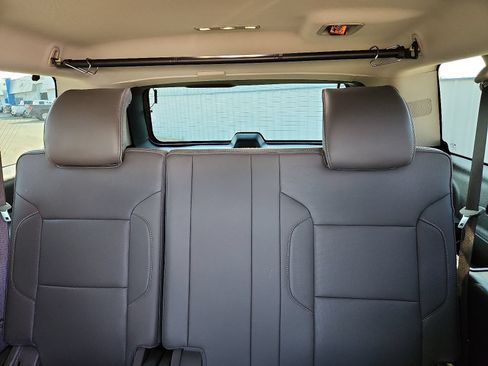 Used 2019 GMC Yukon XL Denali w/ Denali Ultimate Package AWD/4WD image 8