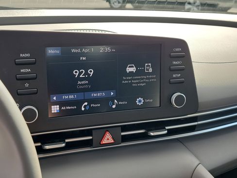 Used 2025 Hyundai Elantra Sport FWD image 30