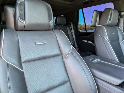 Used 2022 Cadillac Escalade Sport w/ Touring Package RWD image 19