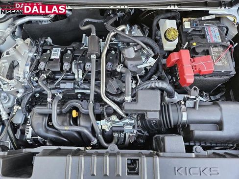 New 2025 Nissan Kicks SR image 23