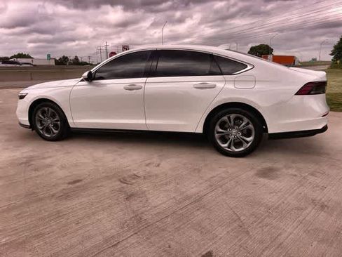 Certified 2024 Honda Accord EX image 4