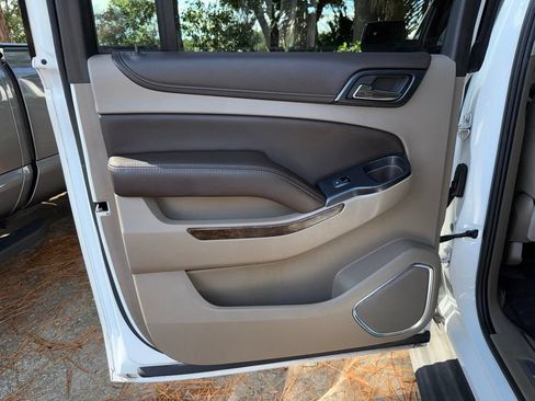 Used 2015 Chevrolet Suburban LT w/ Max Trailering Package RWD image 27