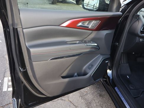 Used 2026 Chevrolet Traverse RS image 15