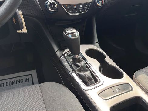 Used 2017 Chevrolet Cruze LS FWD image 22