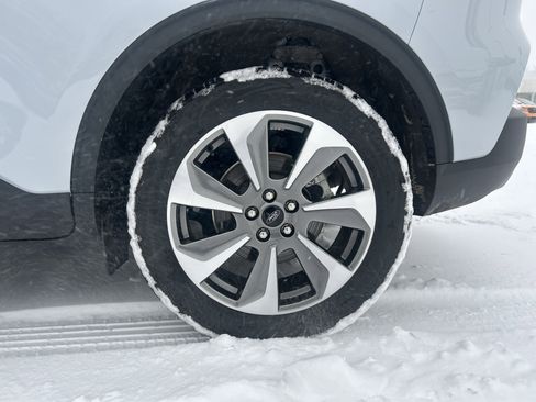 Used 2025 Ford Escape Platinum image 22