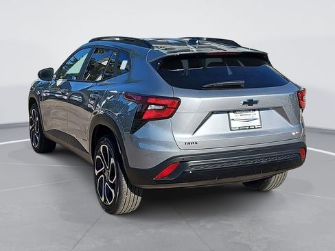 New 2026 Chevrolet Trax RS FWD image 5