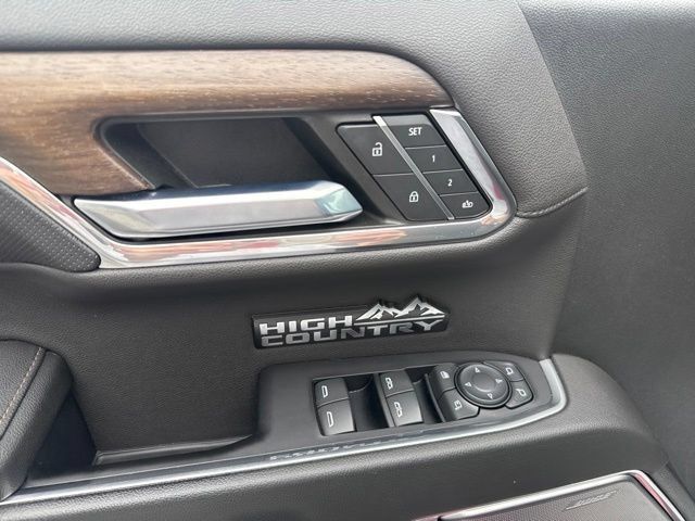 Certified 2022 Chevrolet Silverado 1500 High Country w/ Z71 Off-Road Package AWD/4WD image 19