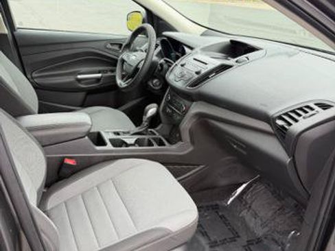 Used 2017 Ford Escape S FWD image 12