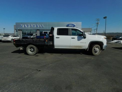 Used 2020 Chevrolet Silverado 3500 W/T w/ WT Convenience Package image 9