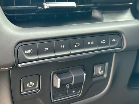 Used 2024 Cadillac Escalade Sport Platinum w/ LPO, Floor Liner Package image 39