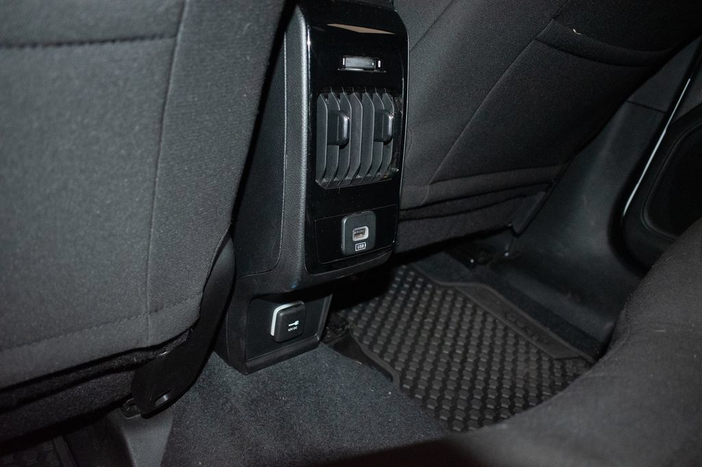 Used 2025 Jeep Compass Sport AWD/4WD image 22
