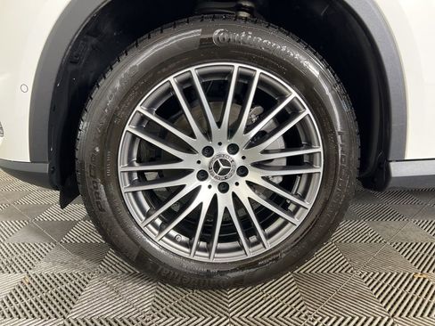 Certified 2024 Mercedes-Benz GLC 300 4MATIC image 46