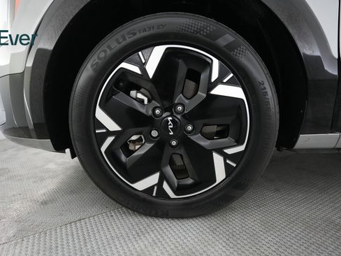 Used 2023 Kia Niro Wind FWD image 19