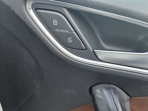 Used 2016 Audi Q3 2.0T Premium Plus image 26