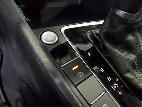 Used 2019 Volkswagen Jetta SE FWD image 31