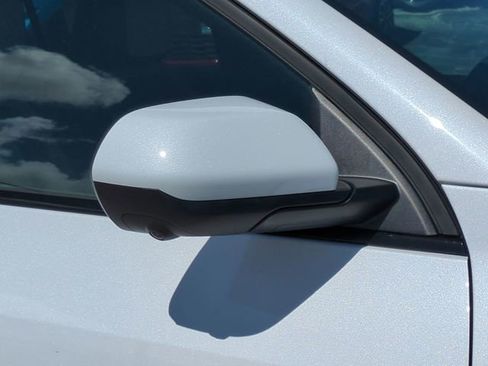 New 2026 Chevrolet Equinox ACTIV w/ Safety and Technology Package image 12