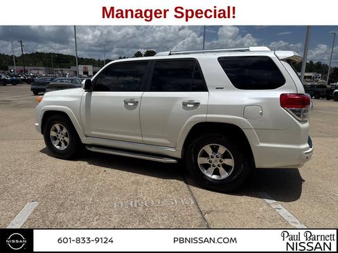 Used 2011 Toyota 4Runner SR5 RWD image 8