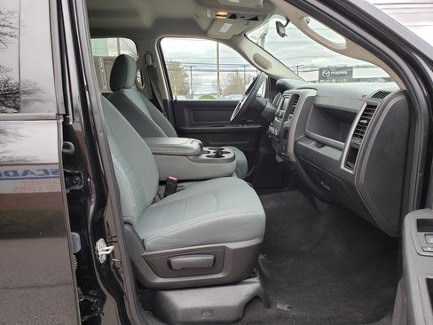 Used 2017 RAM 1500 Express w/ Express Value Package image 18