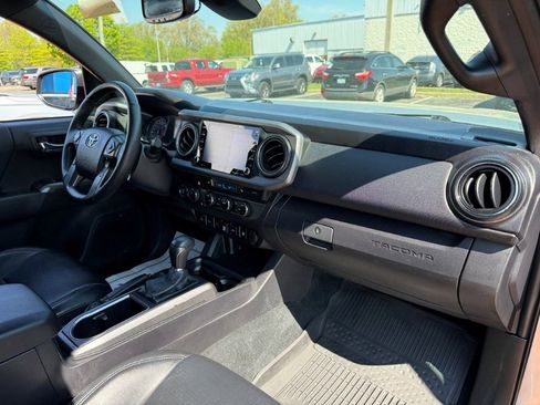 Used 2023 Toyota Tacoma TRD Off-Road w/ TRD Premium Off Road Package AWD/4WD image 23