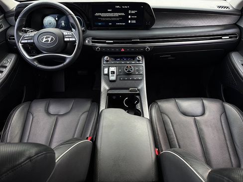 Certified 2024 Hyundai Palisade Limited AWD/4WD image 7