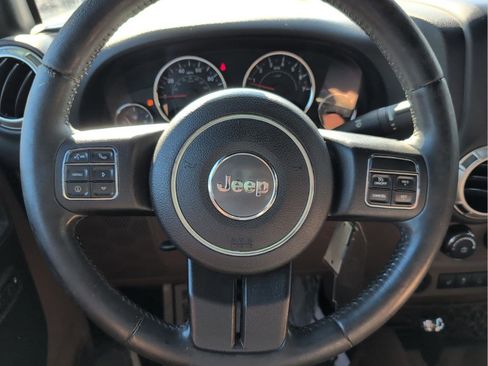 Certified 2016 Jeep Wrangler Sahara w/ Mopar Chrome Edition Group image 9