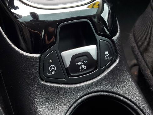 Used 2021 Jeep Compass Latitude FWD image 28