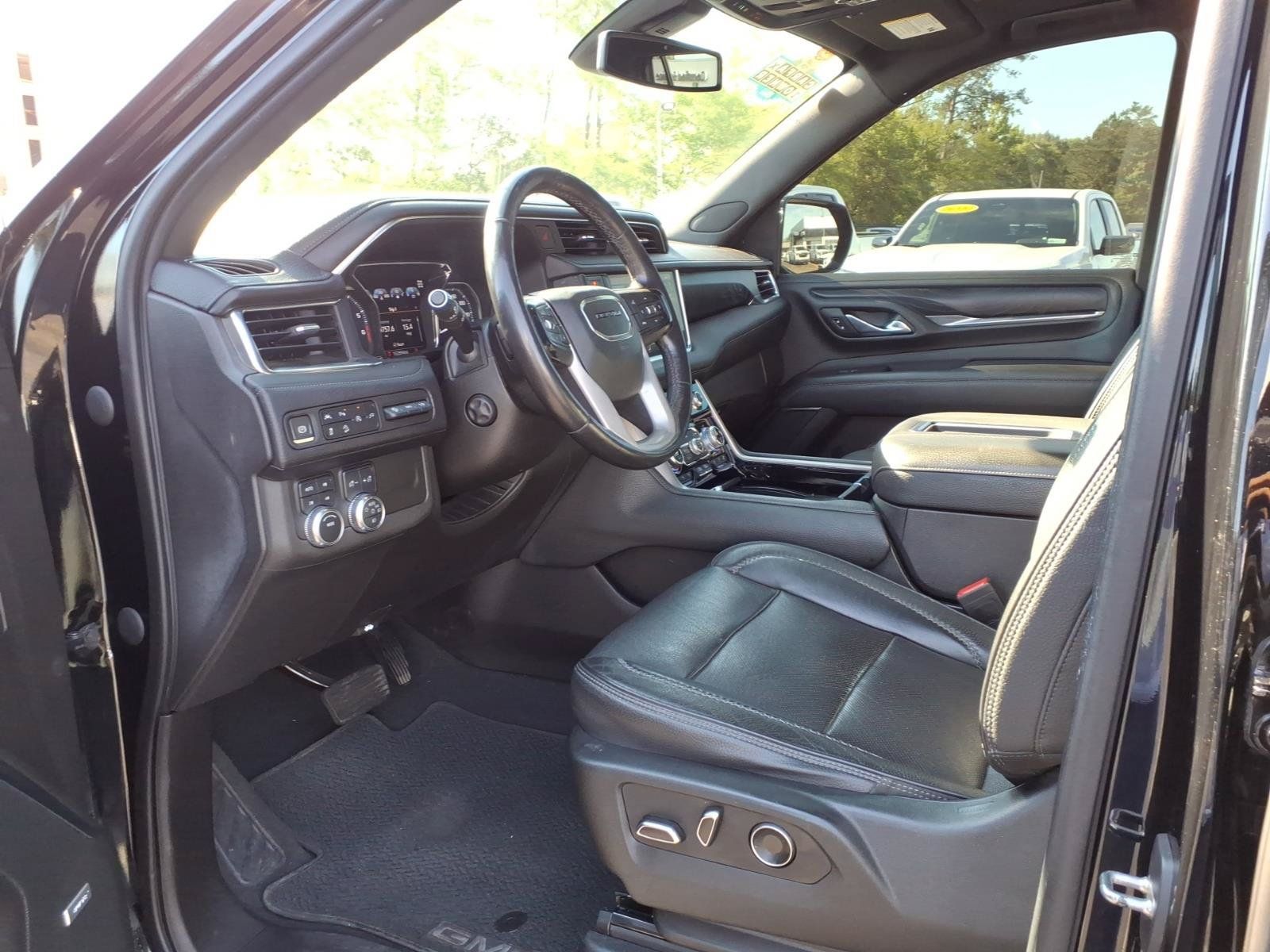 Used 2021 GMC Yukon Denali w/ LPO, Illumination Package AWD/4WD image 20