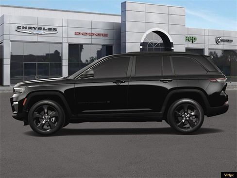 New 2025 Jeep Grand Cherokee Limited image 3