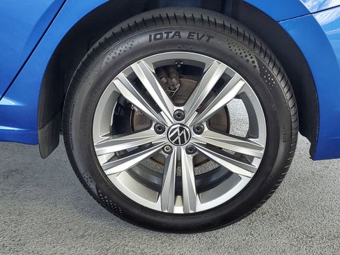 Used 2024 Volkswagen Jetta SE FWD image 7
