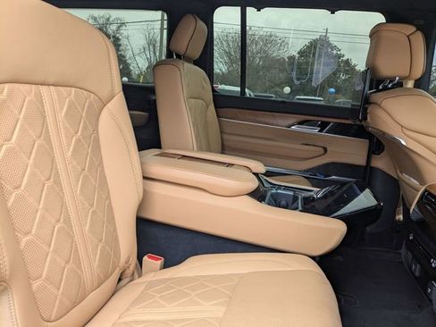 Used 2024 Jeep Grand Wagoneer Series III w/ Rear Seat Video Group 1 image 33