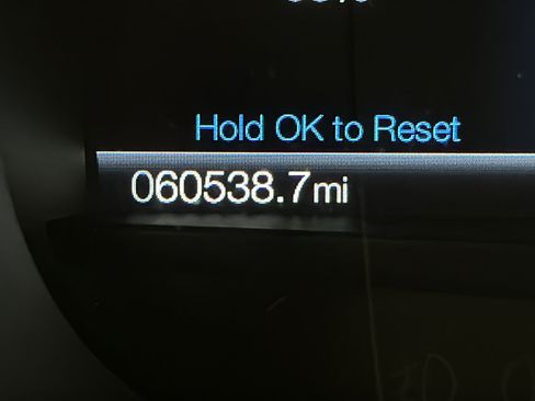 Used 2020 Ford Edge Titanium w/ Equipment Group 301A AWD/4WD image 10